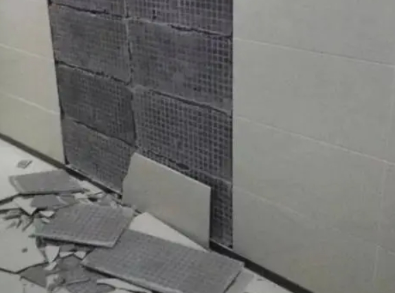 台前瓷砖空鼓维修公司分享下台前墙砖松动维修的知识